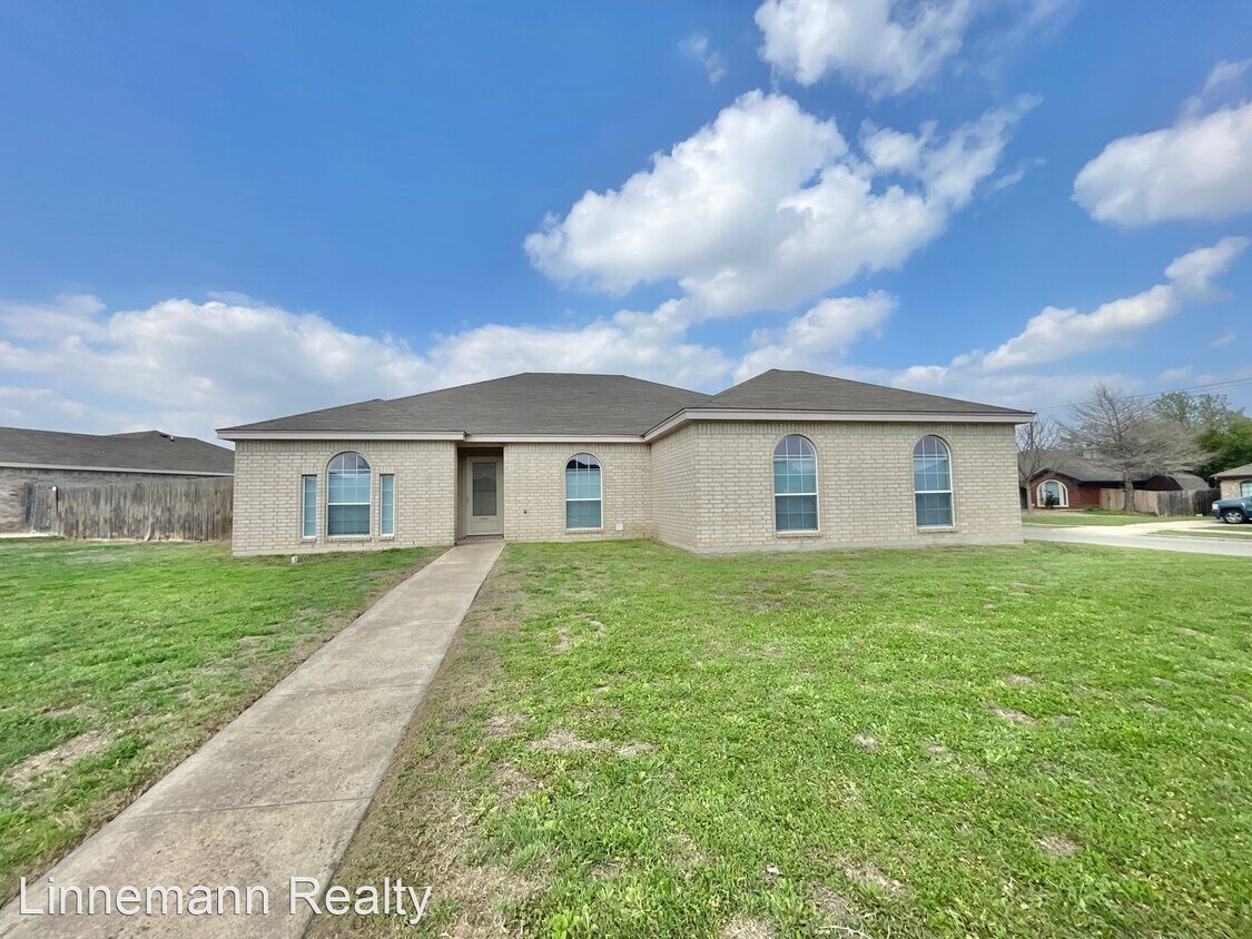 3 br, 2 bath House 4917 Kit Carson Trail House Rental in Killeen
