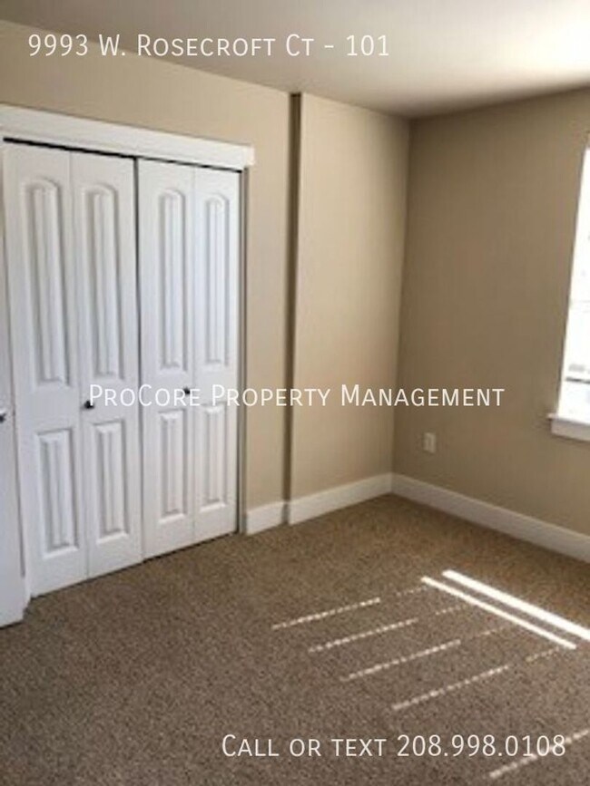 Foto del edificio - 9993 W Rosecroft Ct