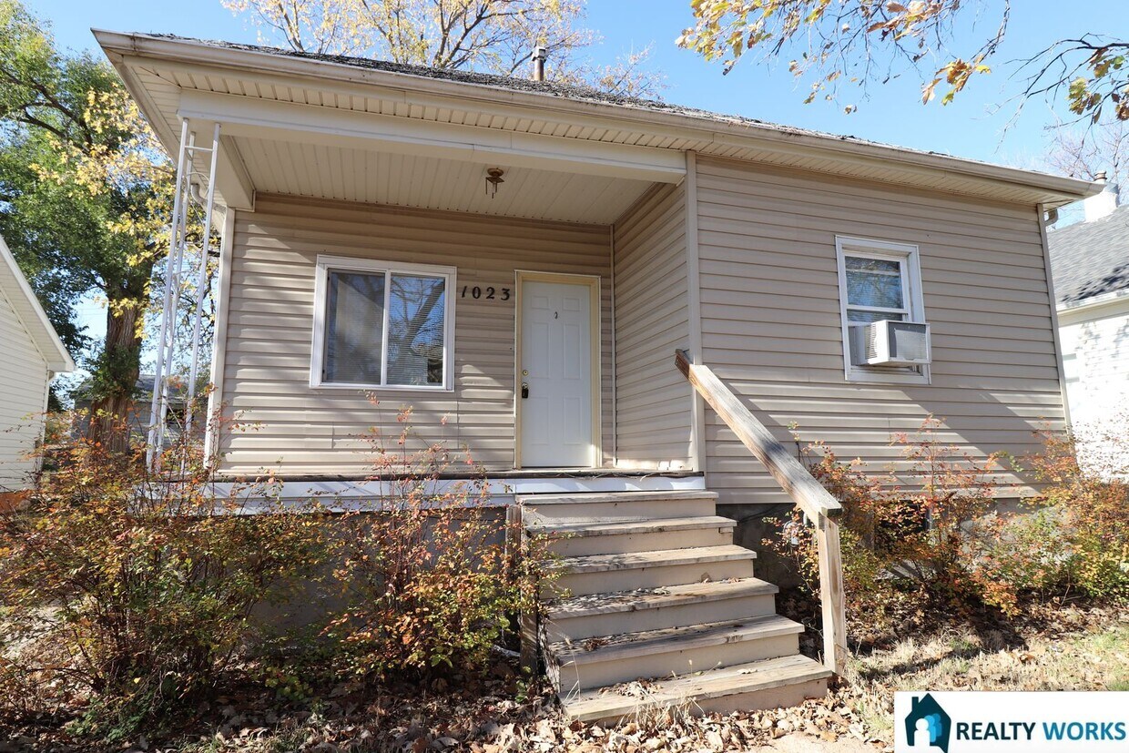 Foto principal - Charming Two Bedroom Home