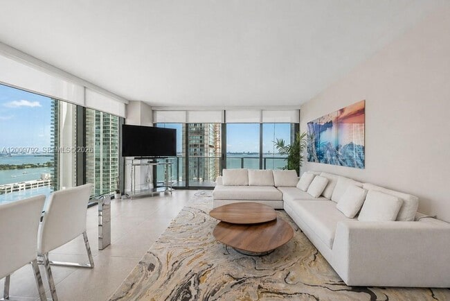 Foto del edificio - 460 NE 28th St