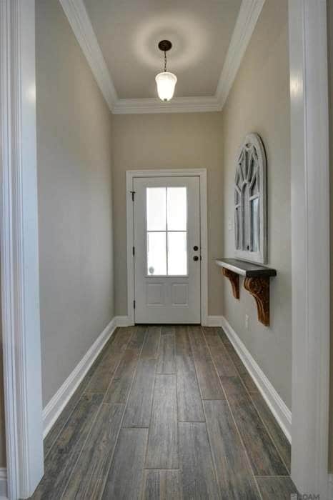 Building Photo - 6151 Lake Edge Dr