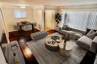 Building Photo - 22000 Gardner St