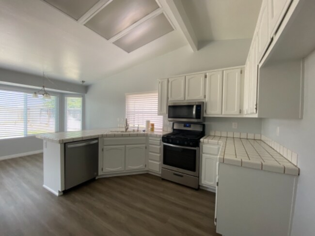 Foto del edificio - 5312 Mead St
