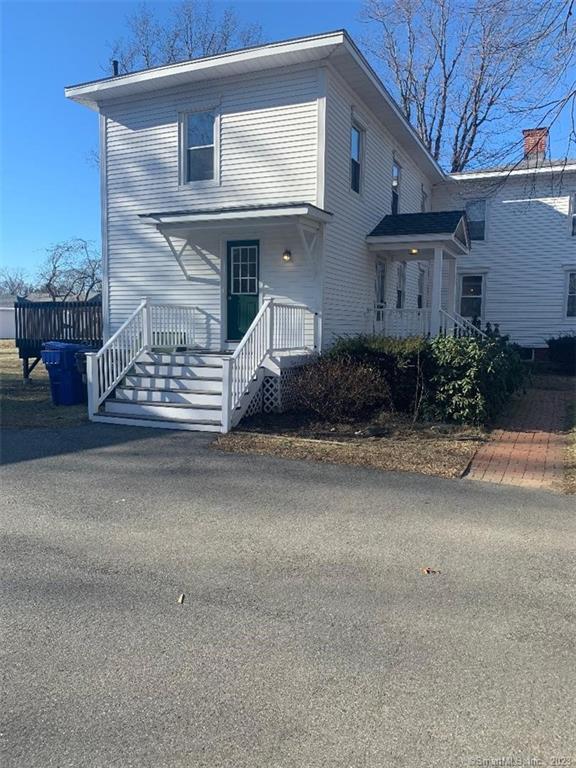 15 Strong Rd, South Windsor, CT 06074 Room for Rent in South Windsor