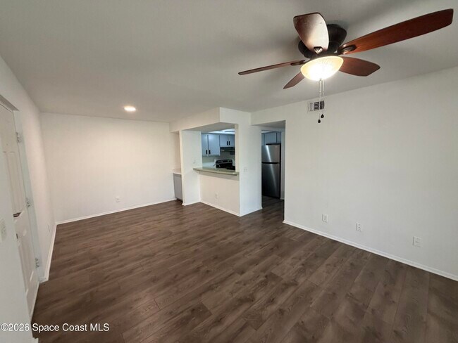 Building Photo - 975 Sonesta Ave NE
