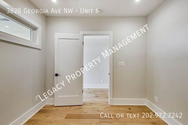 Foto del edificio - 3628 Georgia Ave NW