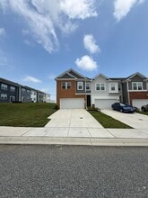 Building Photo - 170 Correri St