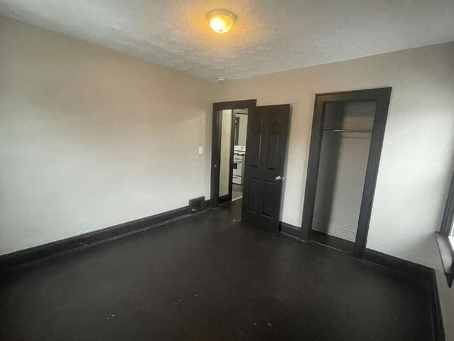 Foto del edificio - 2179 W 106th St