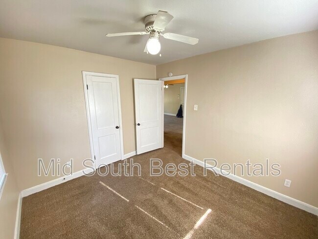 Foto del edificio - 4303 Leatherwood Ave