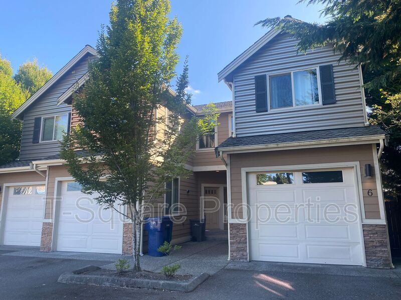 Foto principal - 14819 35th Ave W