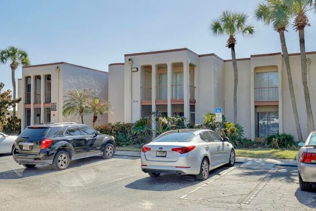 Building Photo - Spacious 1/1 Condo Located in the Royal Arms Condominium - Altamonte Springs