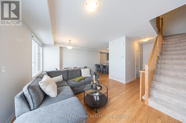 Photo du bâtiment - 1198 Greentree Path