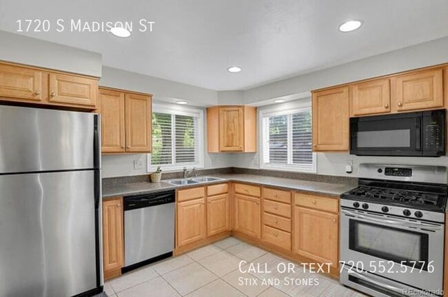 Foto del edificio - 1720 S Madison St