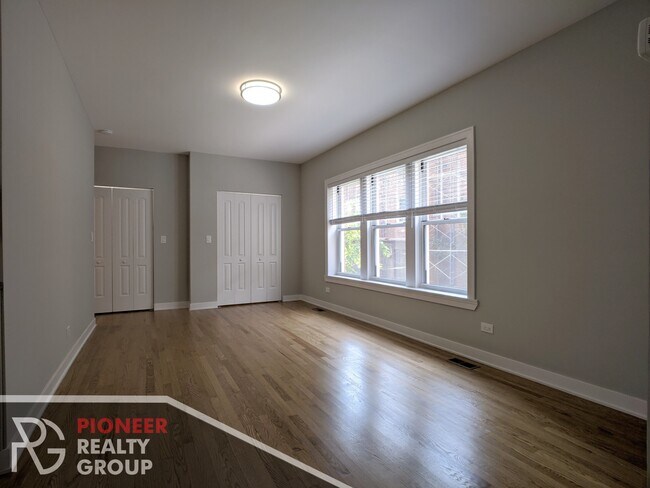 Foto del edificio - 3523 N Broadway St
