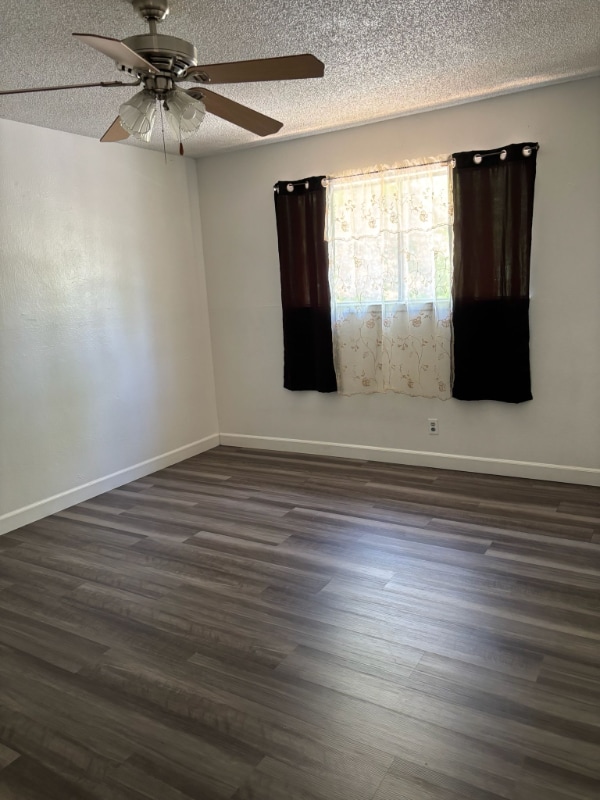 Foto del edificio - 3307 E Fairmont Ave