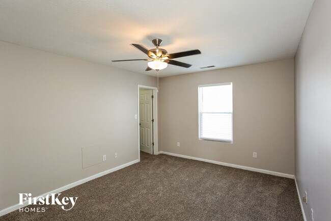 Building Photo - 3356 Lauren Dr
