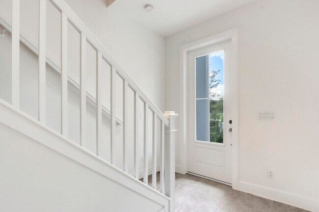 Foto del edificio - 12556 Gross Pointe Dr