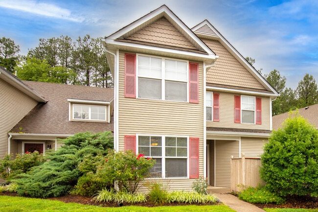 Front of Home - 1517 Woodland Ct