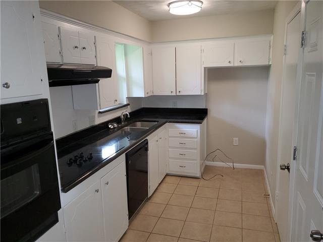 Building Photo - 2728 Oates Dr