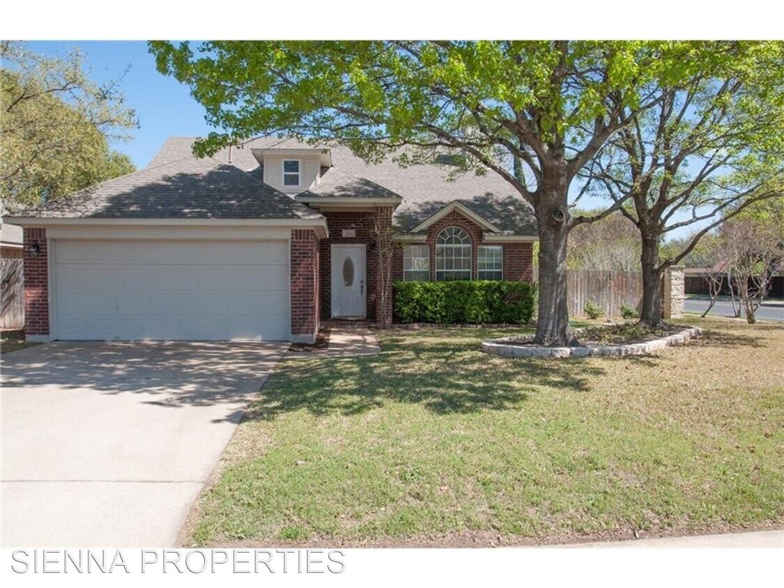 Primary Photo - 4 br, 2.5 bath House - 2514 Autrey Dr