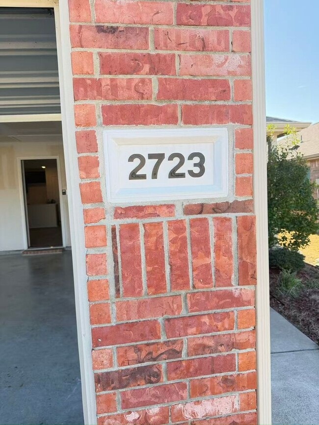 Building Photo - Adorable house in Crandall
