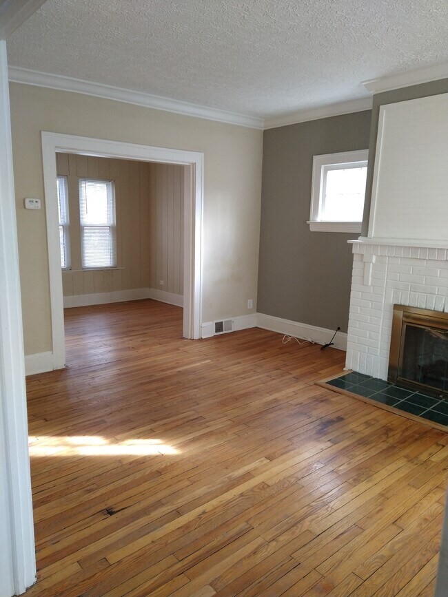 Building Photo - 1717 Cumberland Rd