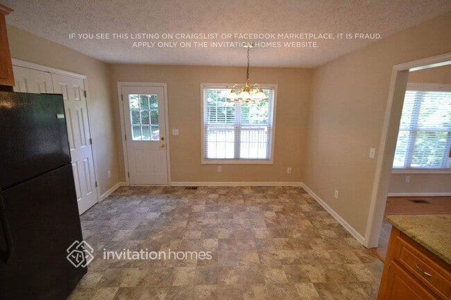 Foto del edificio - 15 Water's Edge Dr SE