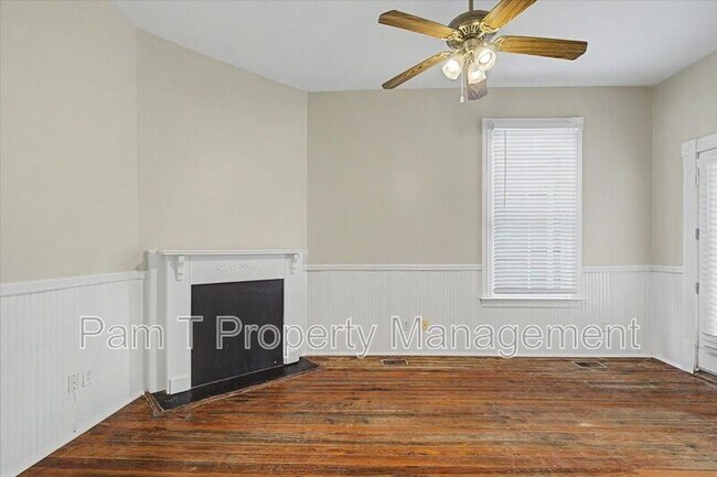 Building Photo - 546 E Huntingdon St
