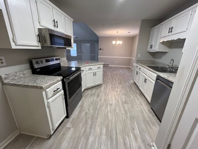 Foto del edificio - Renovated 2 Bedroom 2 Bath Home for Rent!