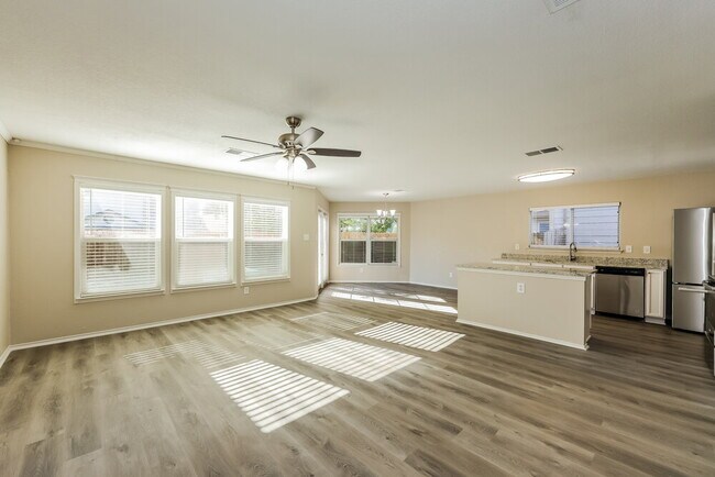 Foto del edificio - 1239 Butler Dr