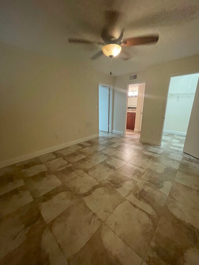Foto del edificio - 15560 SW 104th Ter