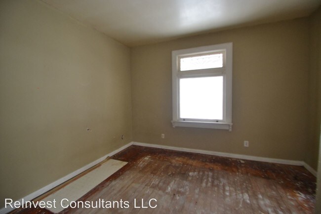 Building Photo - 7500 Edgemont Rd