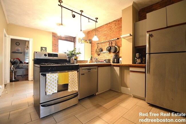 Photo - 1793 Beacon St Apartment