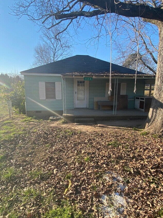 Primary Photo - 624 Old Canaan Rd