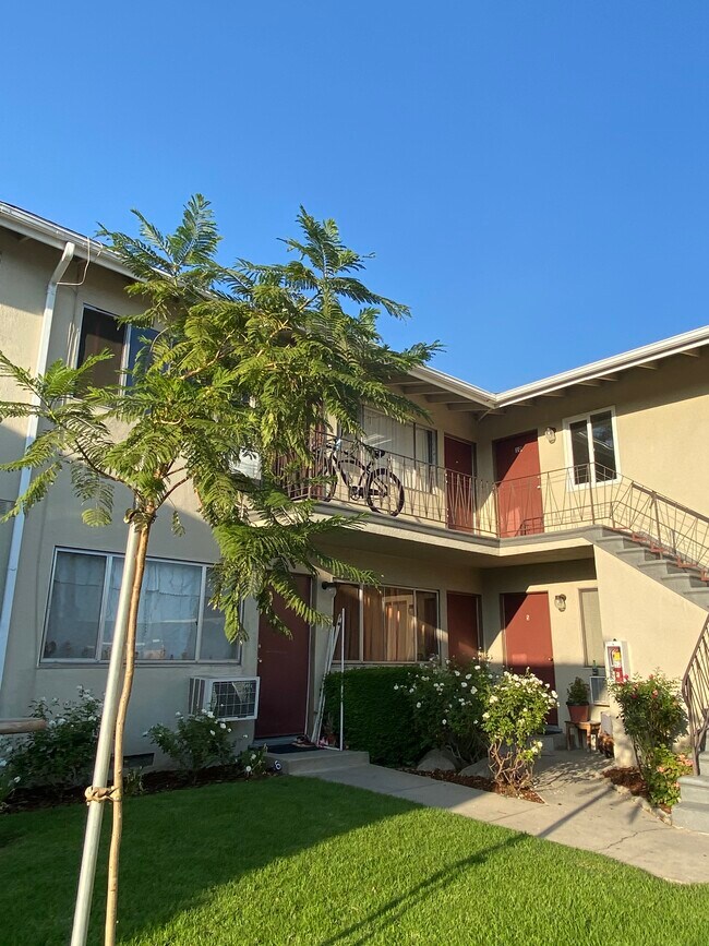 Building Photo - 8000 Owensmouth Ave