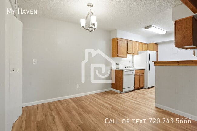 Foto del edificio - 7080 W 20th Ave