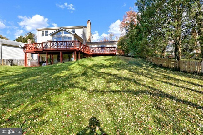 Building Photo - 4349 Farm House Ln
