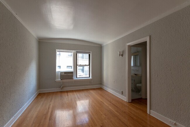 Foto del edificio - 539 W Arlington Pl