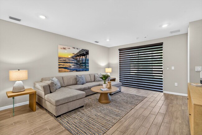 Foto del edificio - 14567 Edgewater Cir