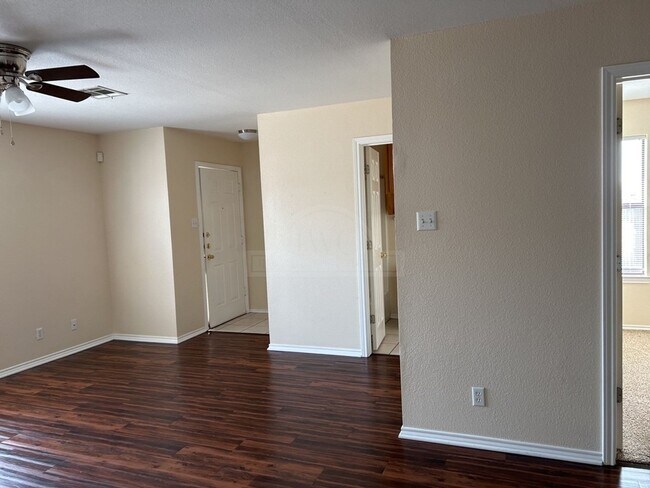 Building Photo - 908 McDaniel Cir