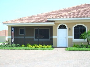 Building Photo - 1562 Cumin Dr
