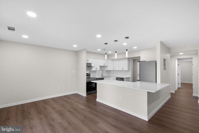 Building Photo - 10053 Windstream Dr