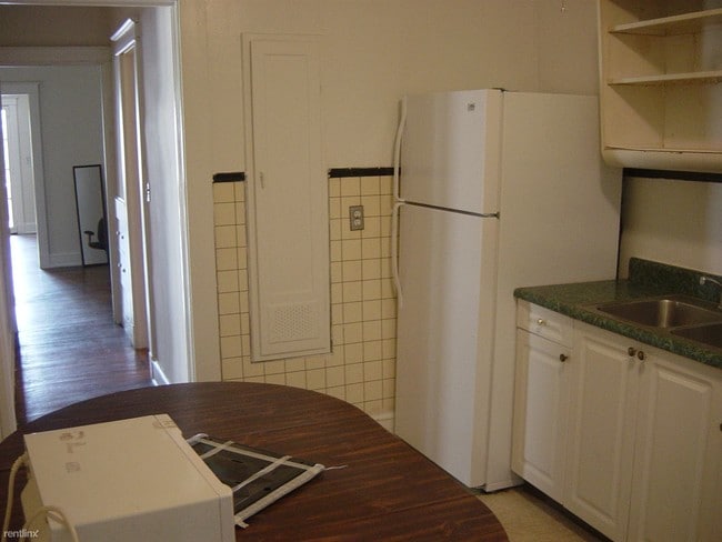 Building Photo - 2 br, 1 bath Apartment - 59 Chestnut St