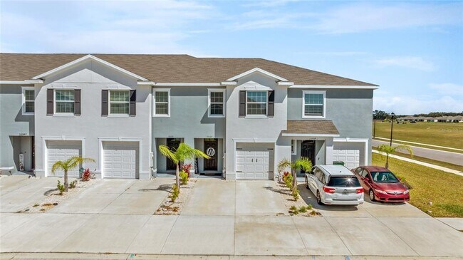 Building Photo - 33105 Major Oak Dr