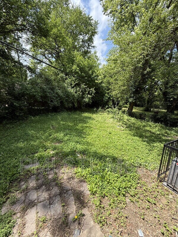 Foto del edificio - 3901 Cranberry Ln