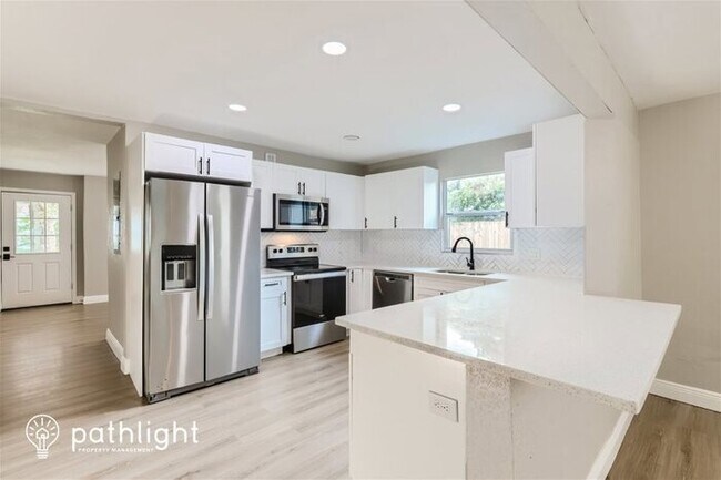 Foto del edificio - 1217 E Norfolk Street, Tampa, FL, 33604