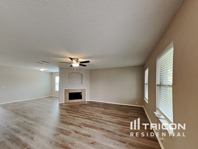 Foto del edificio - 604 Lakeview Drive Red Oak TX