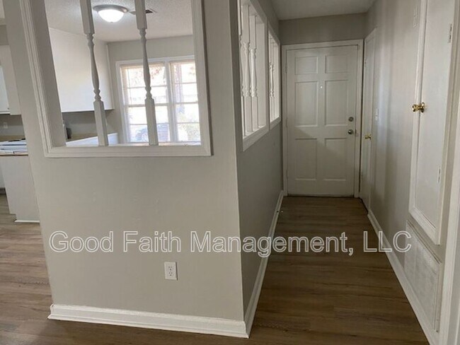 Foto del edificio - 4539 Greystone Ct