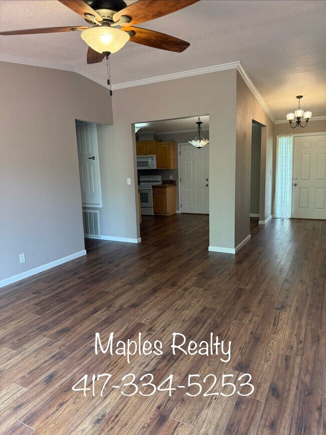 Building Photo - 3 Bedroom, 2 Bath Home for RENT in Branson, MO