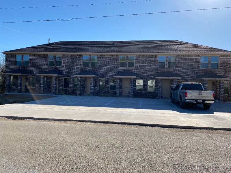 112 N 6th St Unit 5, Godley, TX 76044 Room for Rent in Godley, TX